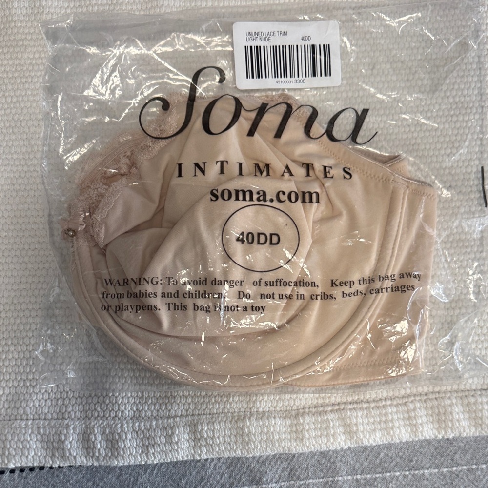 Soma Embraceable Unlined Light Nude Lace Trim Bra